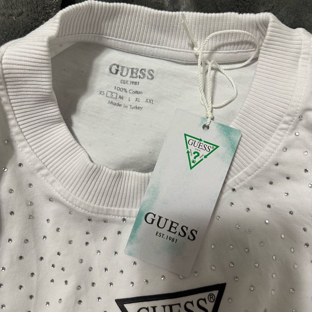 GUESS Black and White Boxy Crop Tee